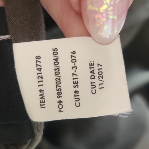 TORRID Foxy Crew Neck Keyhole Tee  Olive Tee Size 1 - Picture 9 of 11